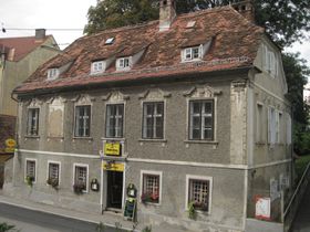 Hauptgebäude