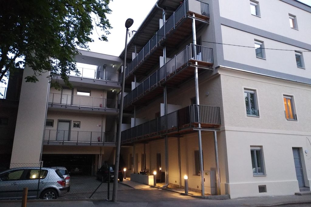 Datei:Graz plüddemanngasse 23 2019 innen.jpg