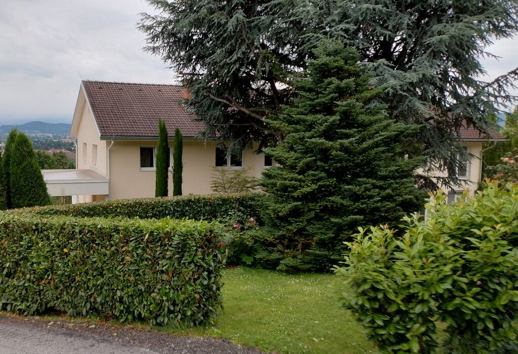 Datei:Graz Ernst-Vogel-Weg 11a 2024 ost.jpg
