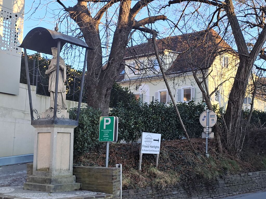 Datei:Waltendorfer Hauptstraße 32, Nepomuk.jpg