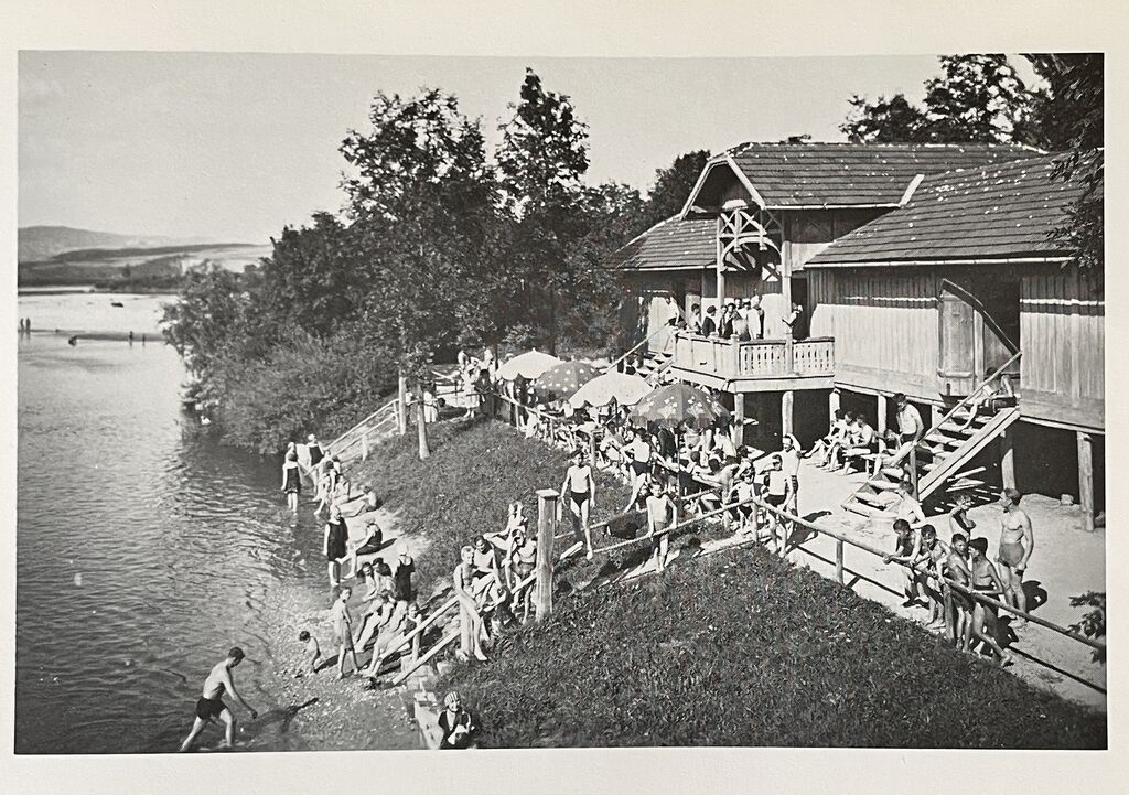 Datei:HerrenundDamenbad 1925.jpg