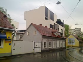 ganz rechts am Rand des Fotos - 2015