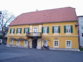 (Foto AGIS) - 2002
