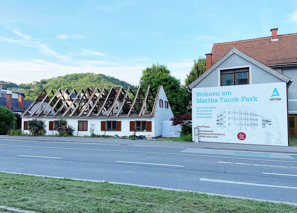 Datei:Körösistraße 132, Abbruch.jpg