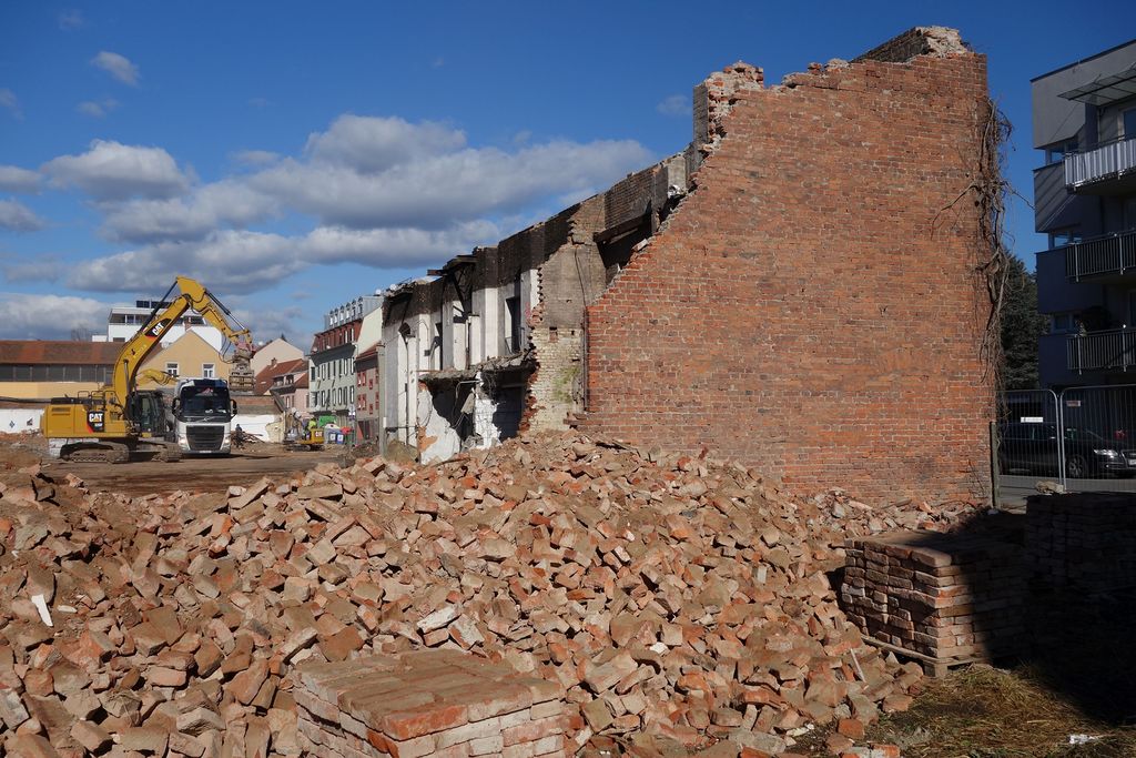 Datei:Fassade-Neubaugasse-47-von-Sueden.jpeg