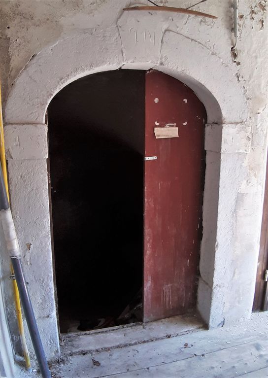 Datei:Schörgelgasse 6, Steingewände - Kopie.jpg