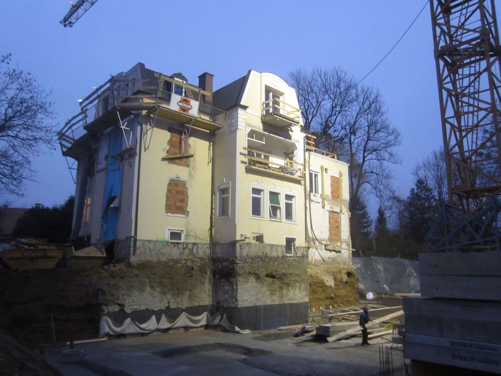 Datei:Schanzelgasse 33, Bau.jpg